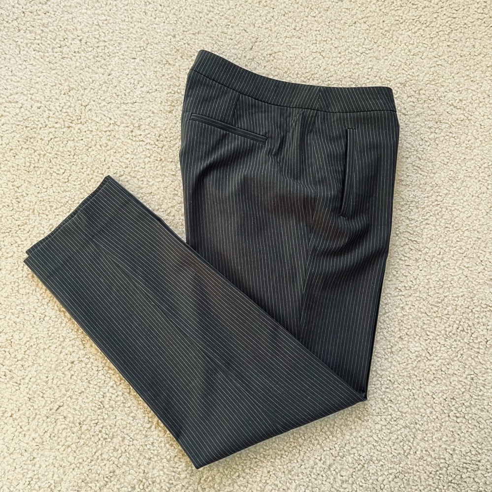 Ellen Tracy Black Pinstripe Straight Leg Ankle Pants